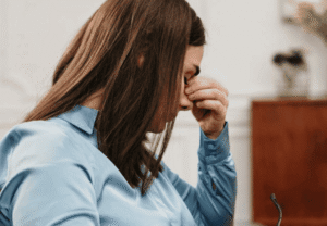 Leia mais sobre o artigo Autoconhecimento Cristão: 3 Passos para Entender Suas Emoções com Deus